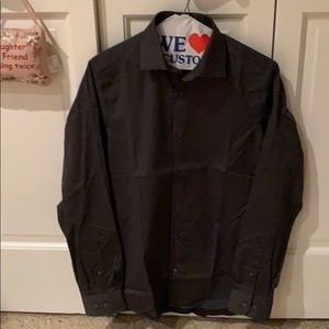 Men’s 14 1/2 32/33 black and grey stripped shirt.